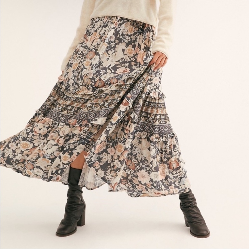 Spell Amethyst Maxi Skirt Boho Tiered Floral Nightfall Small EUC